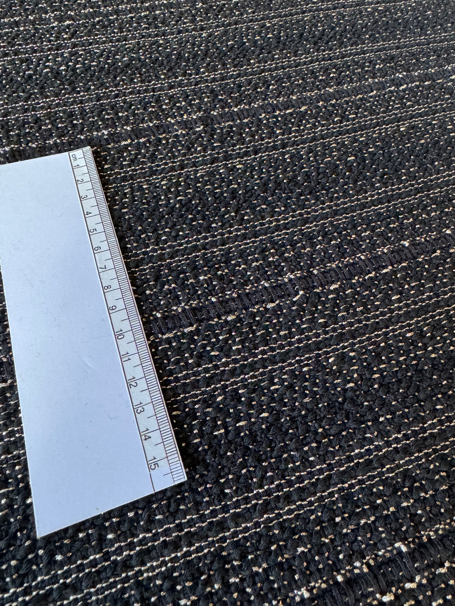 Black and gold striped tweed - L: 1.10m