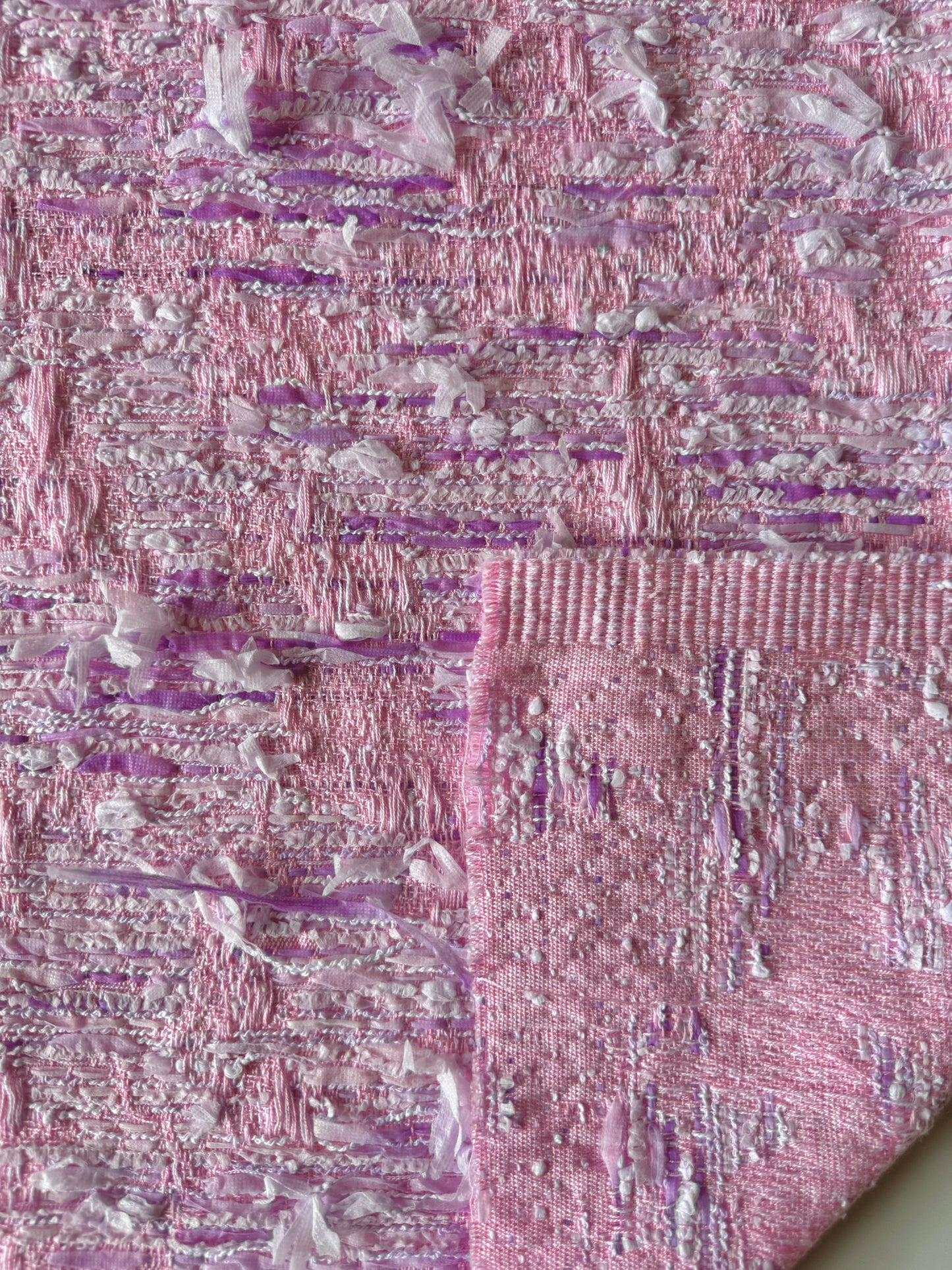 Tissu fantaisie rose, blanc et mauve - L: 1,30 m