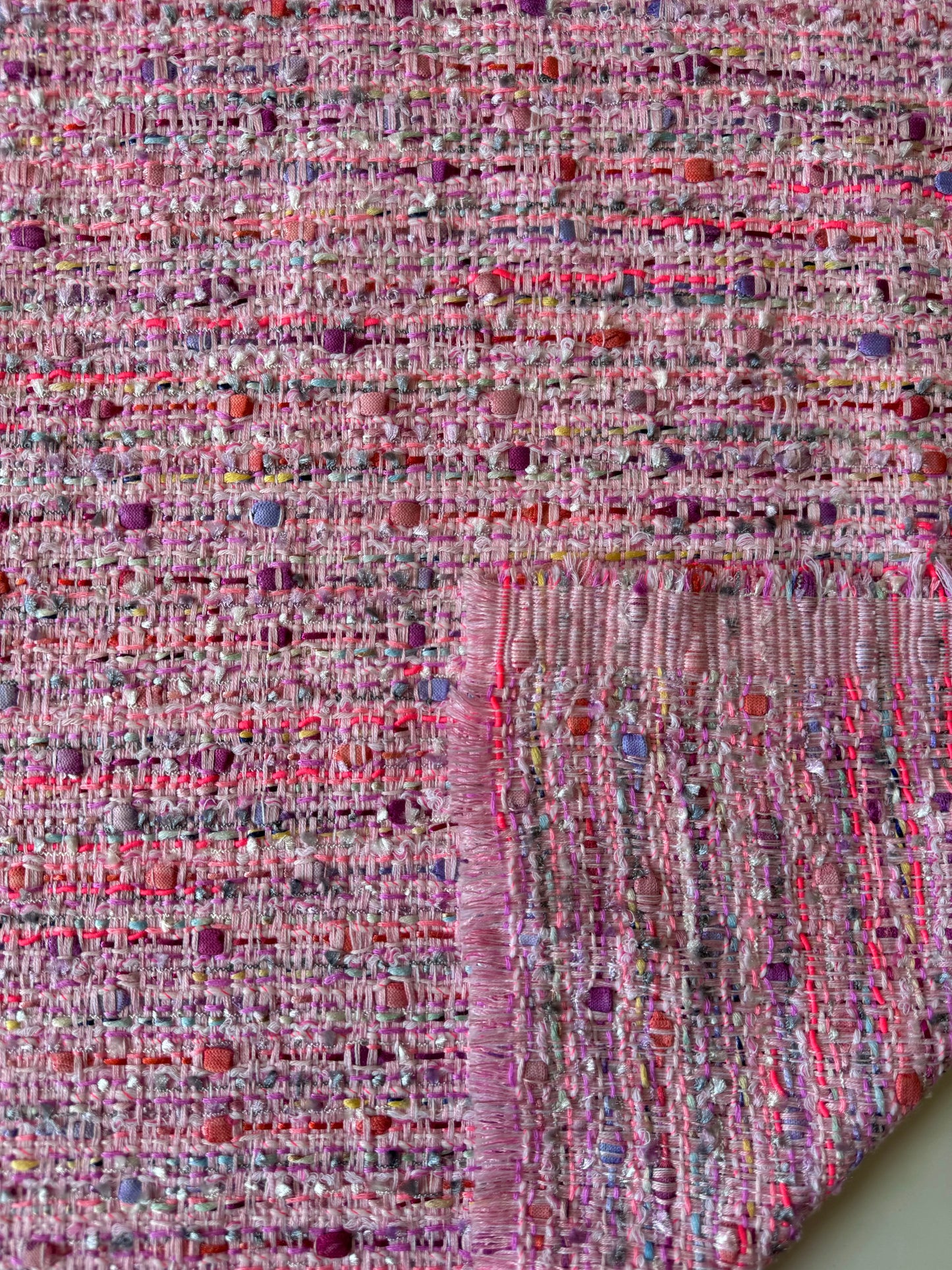 Tissu rose multicolor - L: 1,40 m