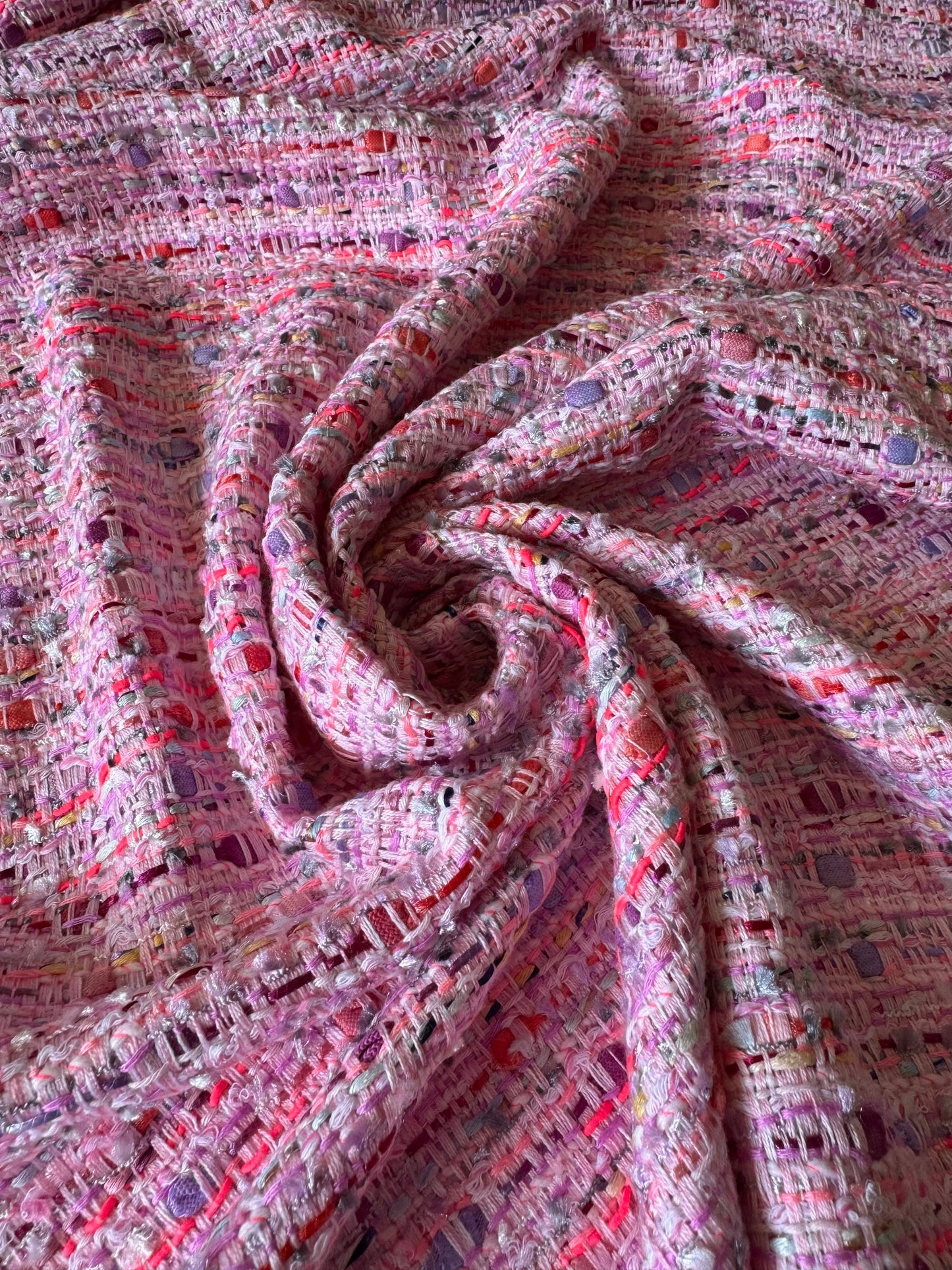 Tissu rose multicolor - L: 1,40 m