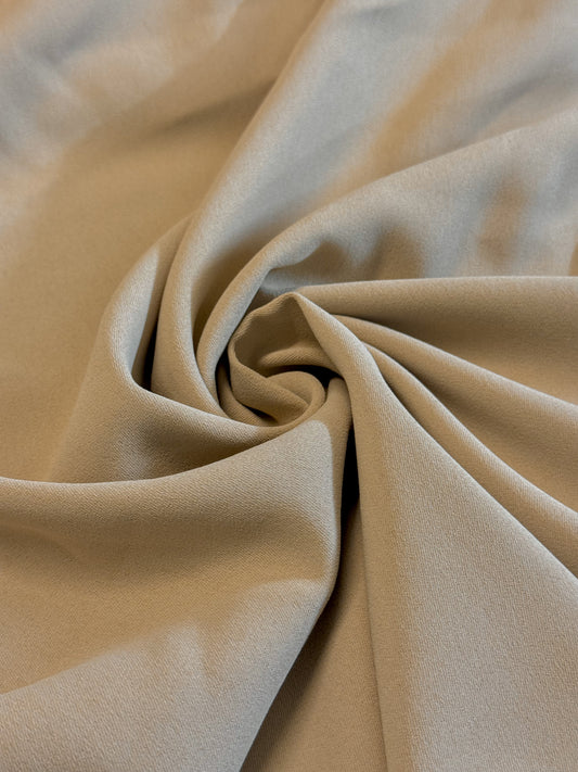 Tissu au mètre, Crêpe camel clair