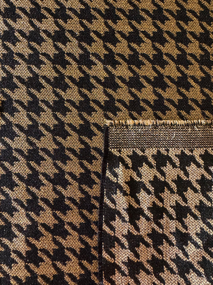 Black and gold houndstooth fabric - L: 1.30 m