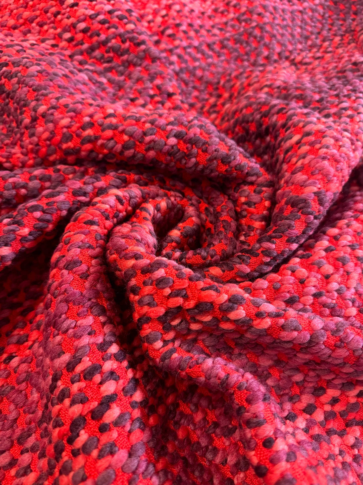 Tissu laineux rouge et violet - L: 2,40 m