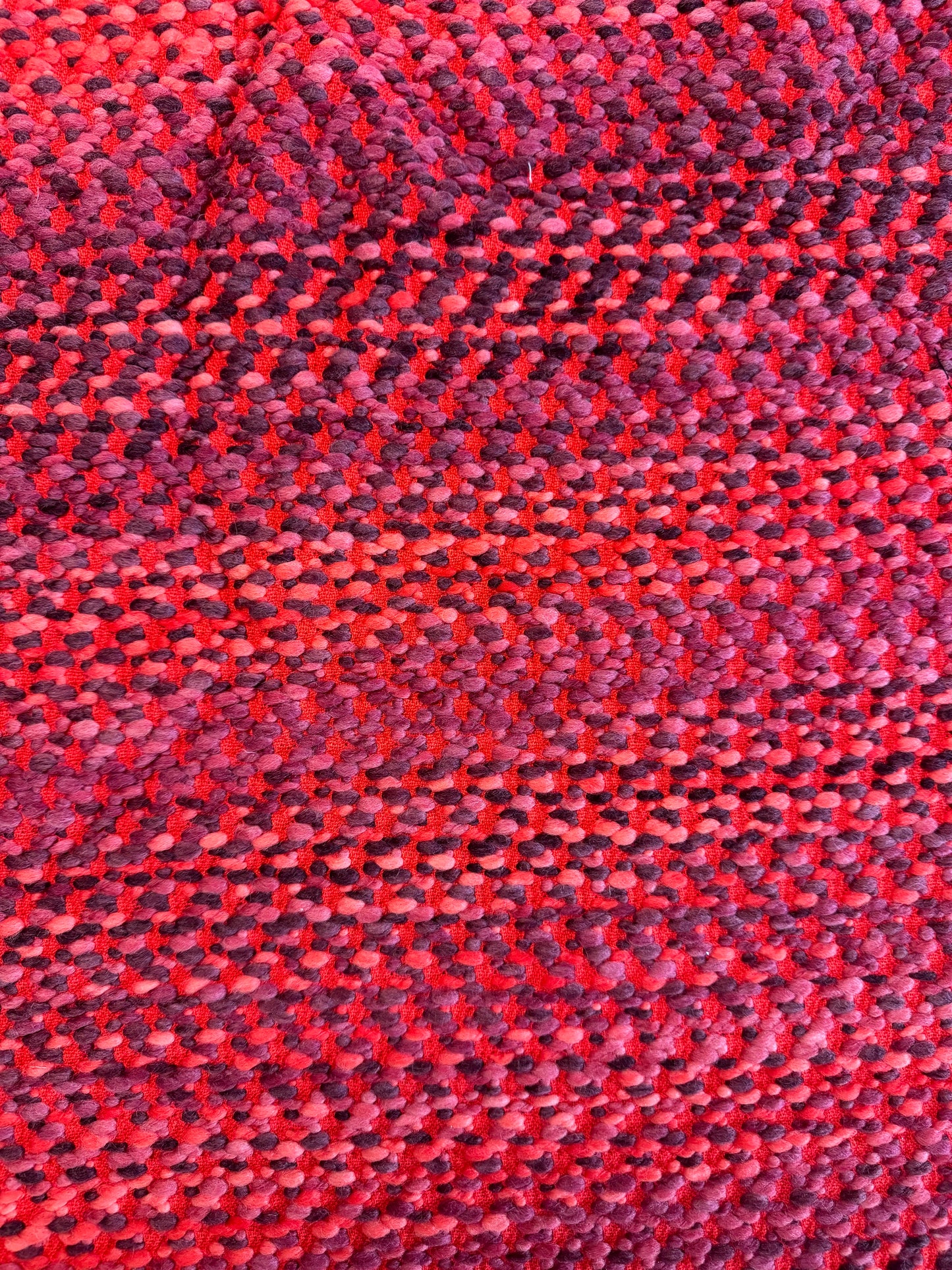 Tissu laineux rouge et violet - L: 2,40 m