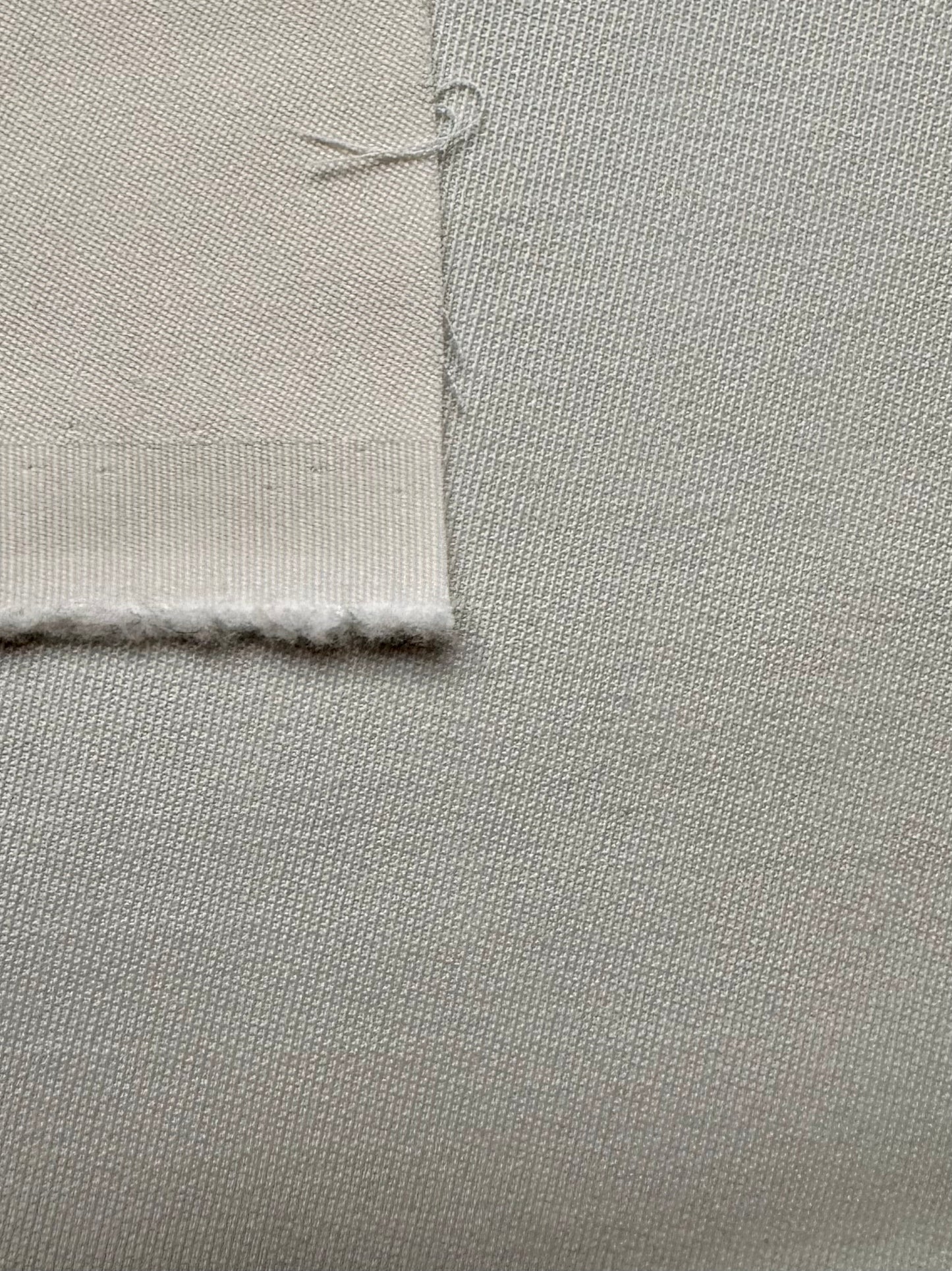 Tissu au mètre, Lainage écru